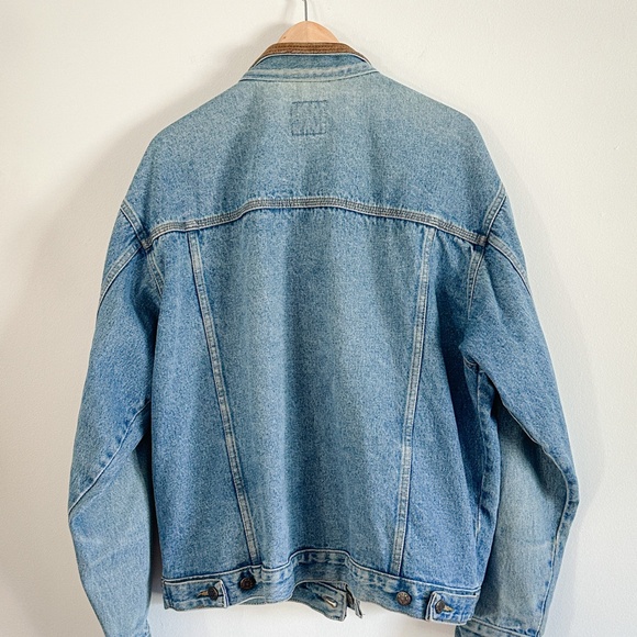 Marlboro Blue Denim Jacket with Brown Collar - Picture 3 of 8